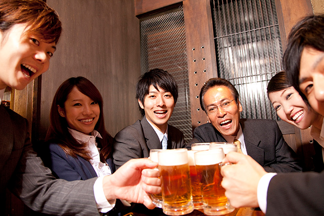団体様歓迎!広々とした店内でワイワイ盛り上がりましょう♪